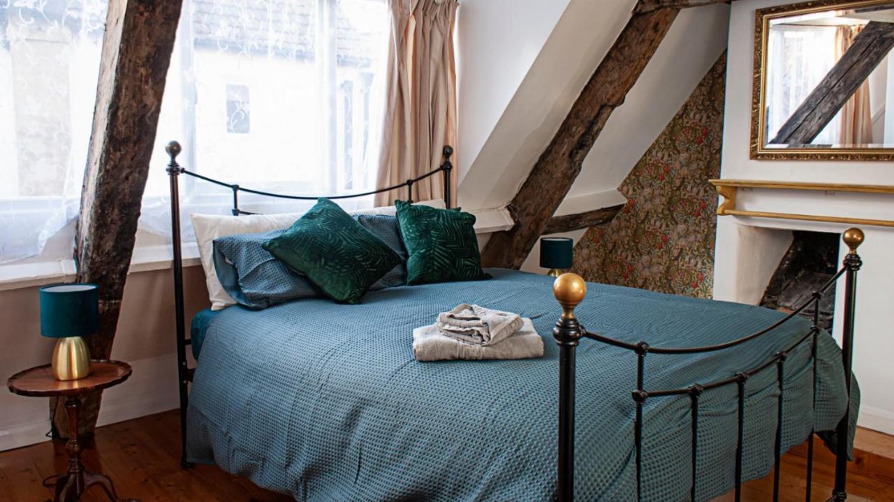 Little Pie In The Sky Bed & Breakfast วิทบี ภายนอก รูปภาพ